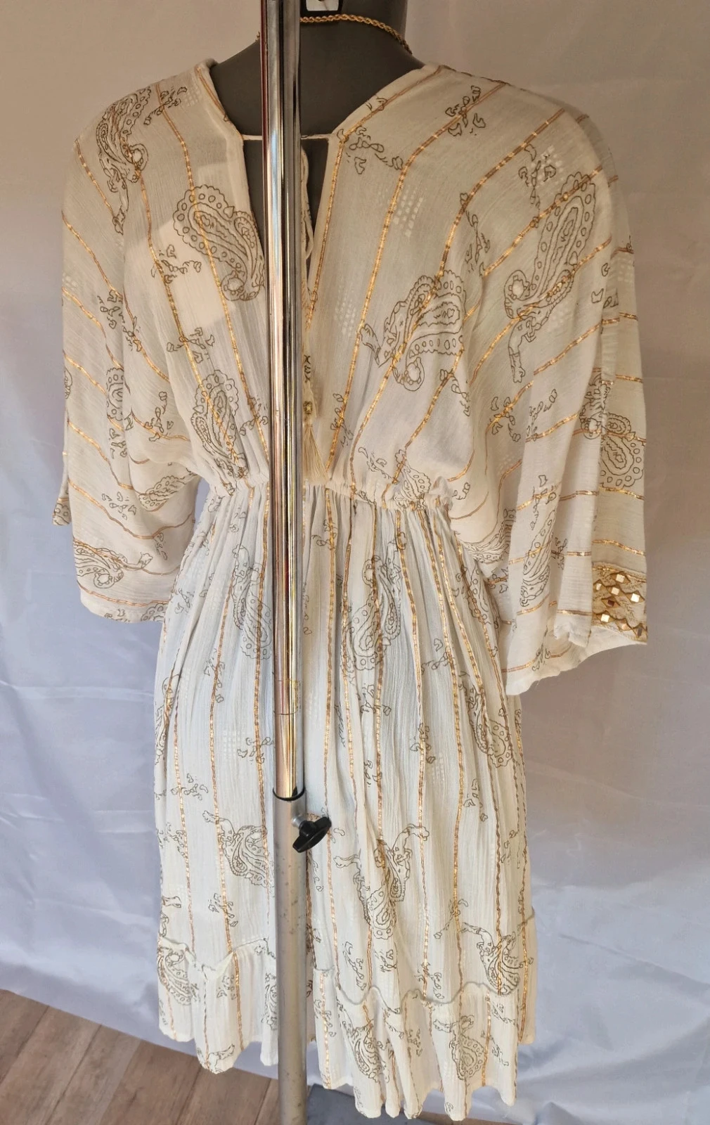 Robe bohème blanche et dorée – détails brodés – taille 36/38 – photo 14